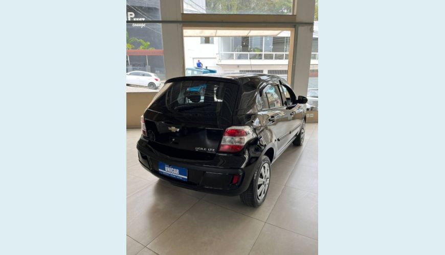 CHEVROLET AGILE 1.4 MPFI LTZ 8V FLEX 4P MANUAL - PRETO - 2014 Foto 3 (Grande)