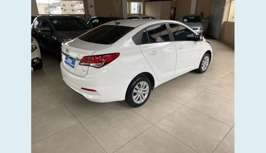HYUNDAI HB 20S 1.6 COMFORT PLUS 16V FLEX 4P MANUAL - BRANCO - 2019 Foto 3 (Grande)