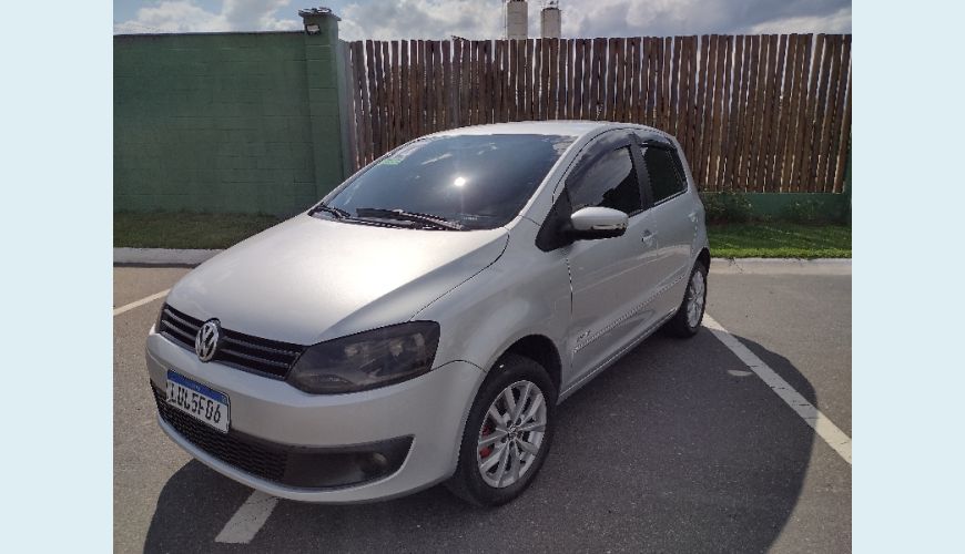 VOLKSWAGEN FOX PRIME/HIGLI. 1.6 TOTAL FLEX 8V 5P - PRATA - 2014 Foto 3 (Grande)