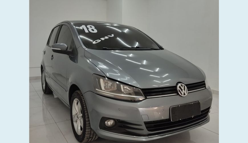 VOLKSWAGEN FOX 1.6 MSI COMFORTLINE 8V FLEX 4P MANUAL - CINZA - 2018 Foto 3 (Grande)
