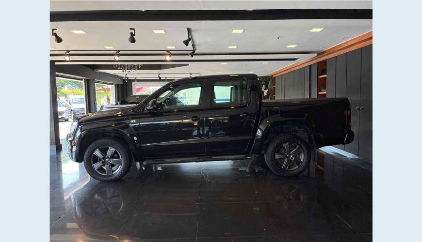 VOLKSWAGEN AMAROK 2.0 HIGHLINE 4X4 CD 16V TURBO INTERCOOLER DIESEL 4P AUT. - PRETO - 2018 Foto 3 (Grande)