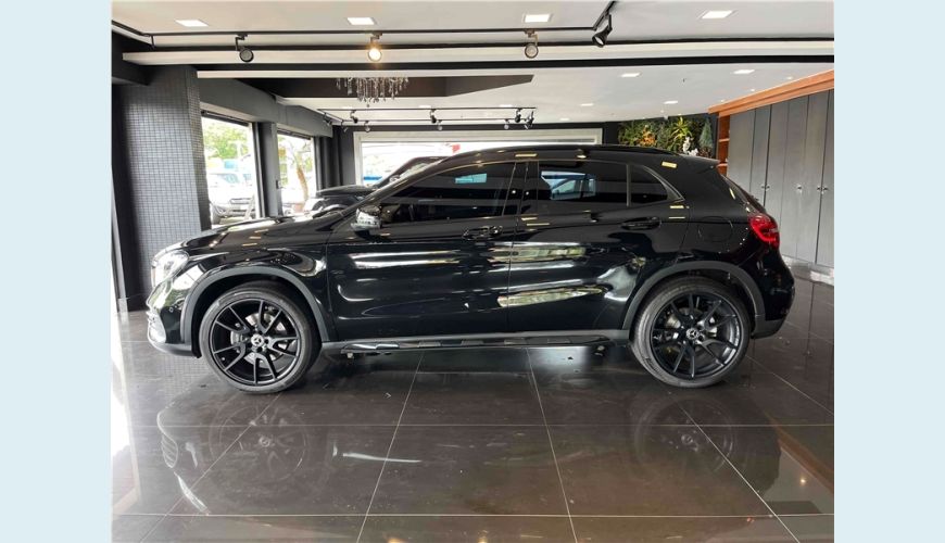 MERCEDES-BENZ GLA 250 2.0 CGI SPORT 7G-DCT - PRETO - 2019 Foto 3 (Grande)
