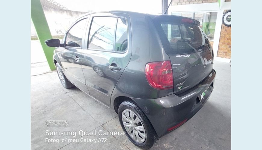 VOLKSWAGEN FOX 1.6 MI 8V FLEX 4P MANUAL - CINZA - 2013 Foto 3 (Grande)