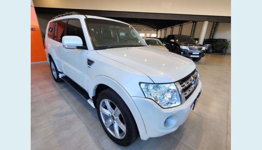 MITSUBISHI PAJERO FULL 3.2 HPE 4X4 16V TURBO INTERCOOLER DIESEL 4P AUT. - BRANCO - 2014 Foto 3 (Grande)