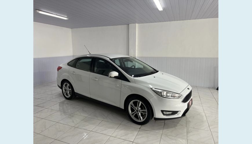 FORD FOCUS 2.0 SE FASTBACK 16V FLEX 4P POWERSHIFT - BRANCO - 2016 Foto 3 (Grande)