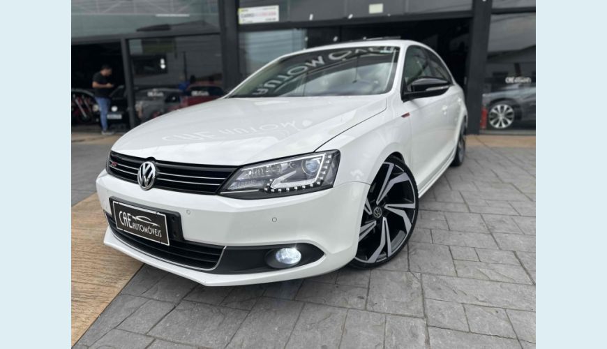 VOLKSWAGEN JETTA 2.0 TSI HIGHLINE 200CV 4P TIPTRONIC - N/D - 2013 Foto 3 (Grande)