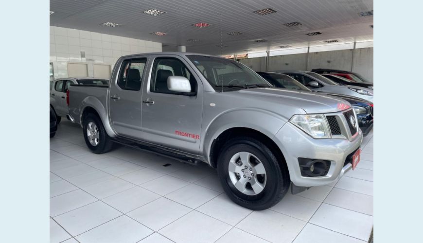 NISSAN FRONTIER 2.5 S 4X2 CD TURBO ELETRONIC DIESEL 4P MANUAL - PRATA - 2014 Foto 3 (Grande)