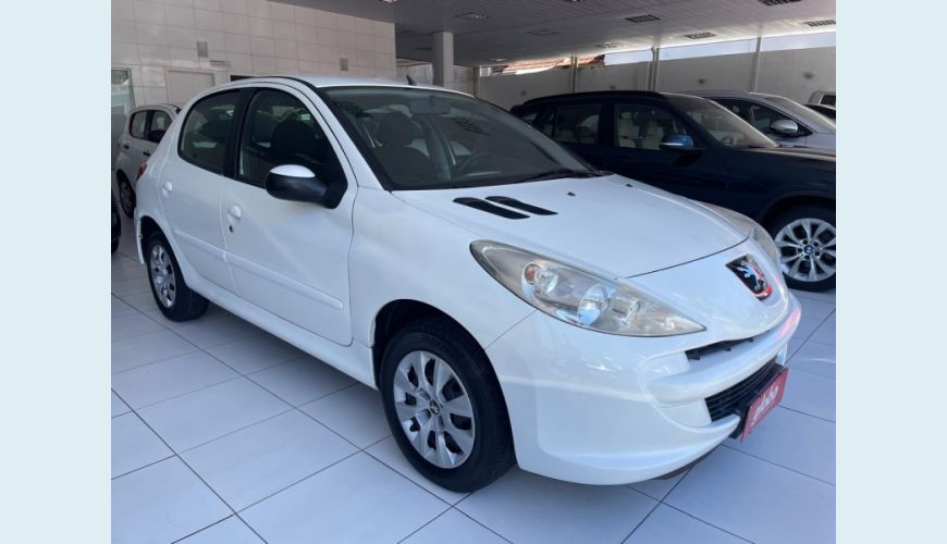 PEUGEOT 207 1.4 ACTIVE 8V FLEX 4P MANUAL - BRANCO - 2014 Foto 3 (Grande)
