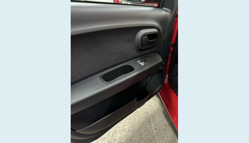 FIAT MOBI 1.0 EVO FLEX LIKE. MANUAL - VERMELHO - 2024 Foto 3 (Grande)
