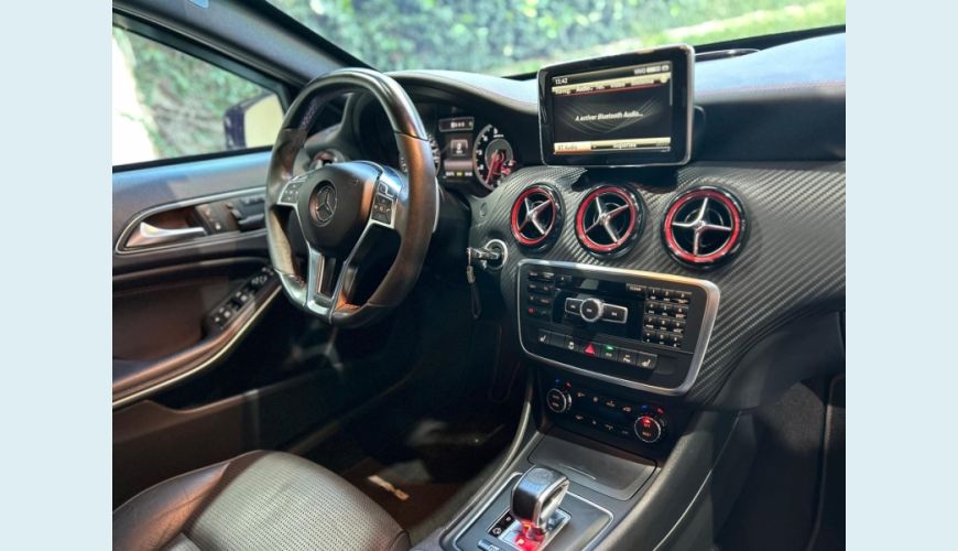 MERCEDES-BENZ A 45 AMG 2.0 16V TURBO 4P AUT. - N/D - 2014 Foto 3 (Grande)