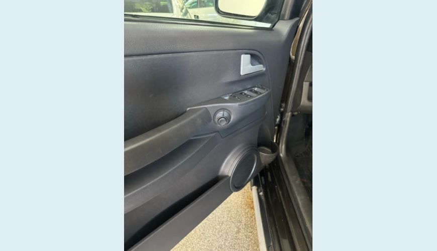 VOLKSWAGEN CROSSFOX 1.6 MI FLEX 8V 4P MANUAL - PRETO - 2007 Foto 3 (Grande)