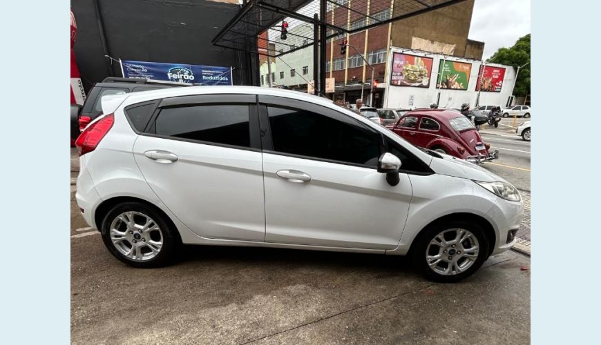 FORD FIESTA 1.6 16V FLEX MEC. 5P - BRANCO - 2015 Foto 3 (Grande)