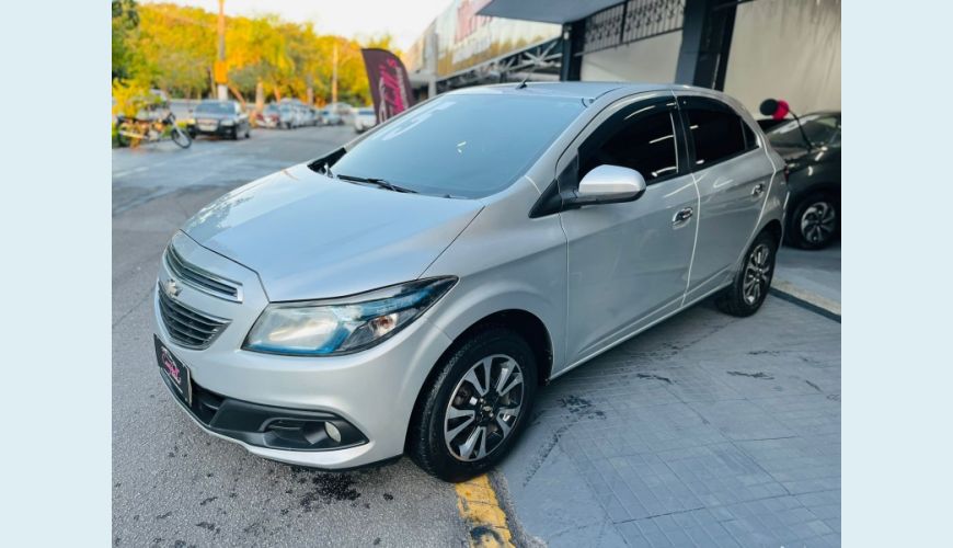 CHEVROLET ONIX HATCH LTZ 1.4 8V FLEXPOWER 5P MEC. - PRATA - 2015 Foto 3 (Grande)