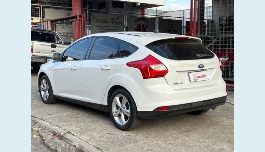 FORD FOCUS 1.6 S/SE/SE PLUS FLEX 8V/16V 5P - BRANCO - 2015 Foto 3 (Grande)