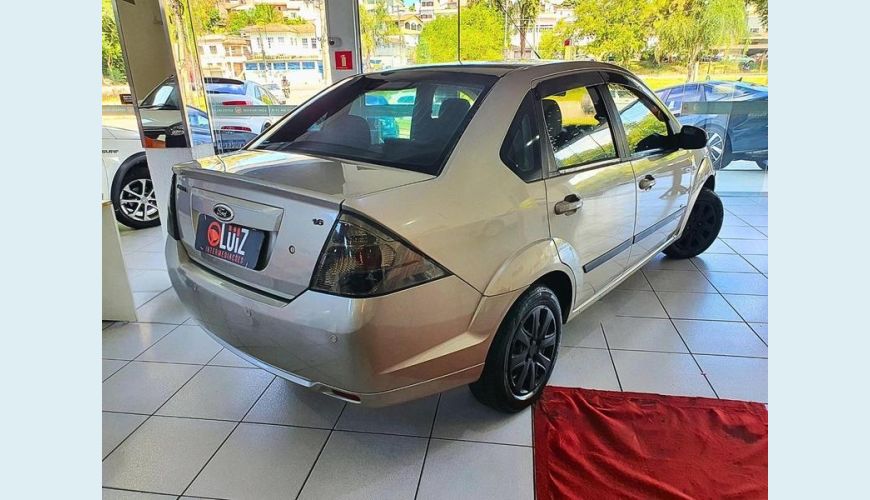 FORD FIESTA SE 1.6 8V - PRATA - 2014 Foto 3 (Grande)