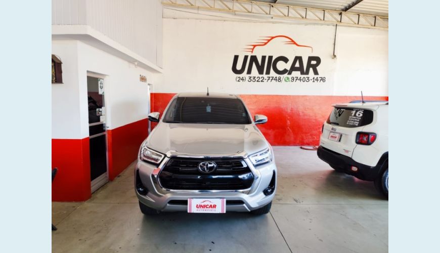 TOYOTA HILUX - PRATA - 2023 Foto 3 (Grande)