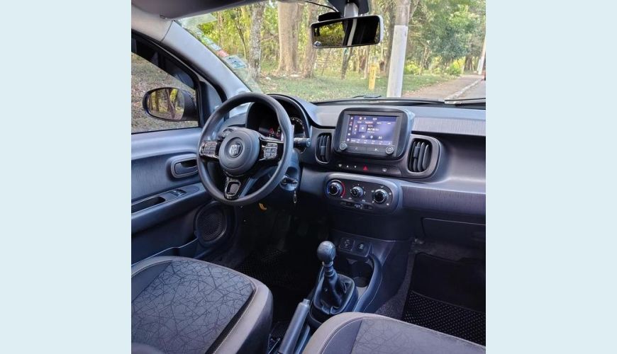 FIAT MOBI TREKKING 1.0MT - BRANCO - 2023 Foto 3 (Grande)