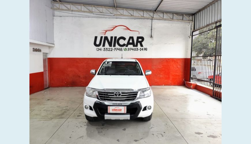 TOYOTA HILUX - BRANCO - 2013 Foto 3 (Grande)
