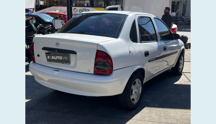 CHEVROLET CORSA SED.WIND 1.0/MILLENIUM/CLASSIC VHC - BRANCO - 2001 Foto 3 (Grande)