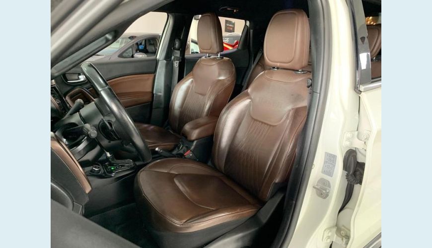 FIAT TORO RANCH AT D4 - BRANCO - 2019 Foto 3 (Grande)