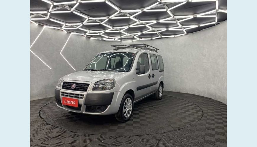 FIAT DOBLO ESSENCE 1.8 16V FLEX - PRATA - 2021 Foto 3 (Grande)