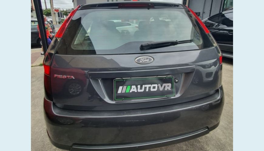 FORD FIESTA 1.6 16V FLEX MEC. 5P - CINZA - 2014 Foto 3 (Grande)