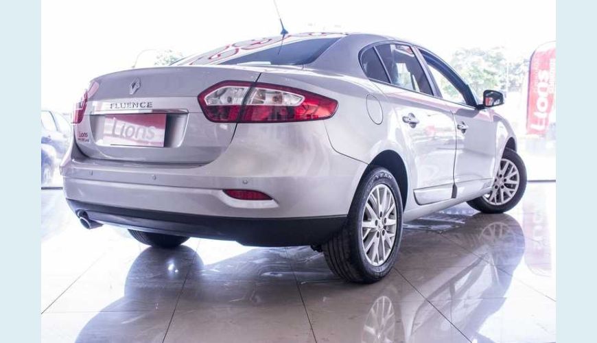 RENAULT FLUENCE 2.0 16V DYNAMIQUE PLUS X-TRONIC FLEX - PRATA - 2016 Foto 3 (Grande)