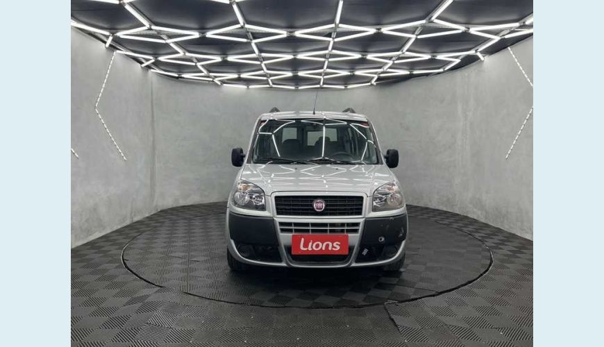 FIAT DOBLO ESSENCE 1.8 16V FLEX - PRATA - 2021 Foto 3 (Grande)