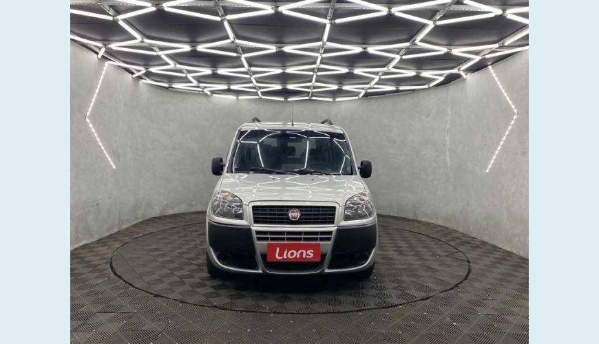 FIAT DOBLO ESSENCE 1.8 16V FLEX - PRATA - 2020 Foto 3 (Grande)