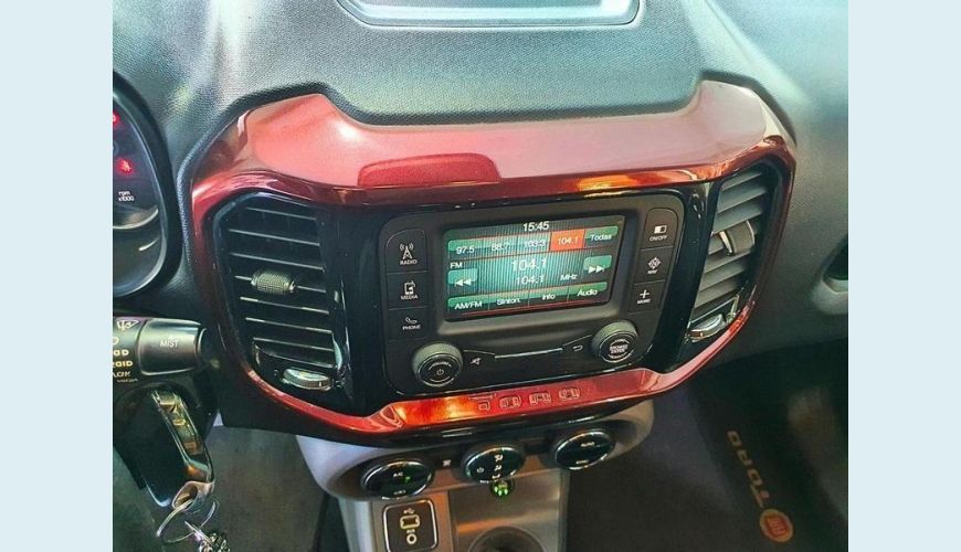 FIAT TORO FREEDOM AT - BRANCO - 2018 Foto 3 (Grande)