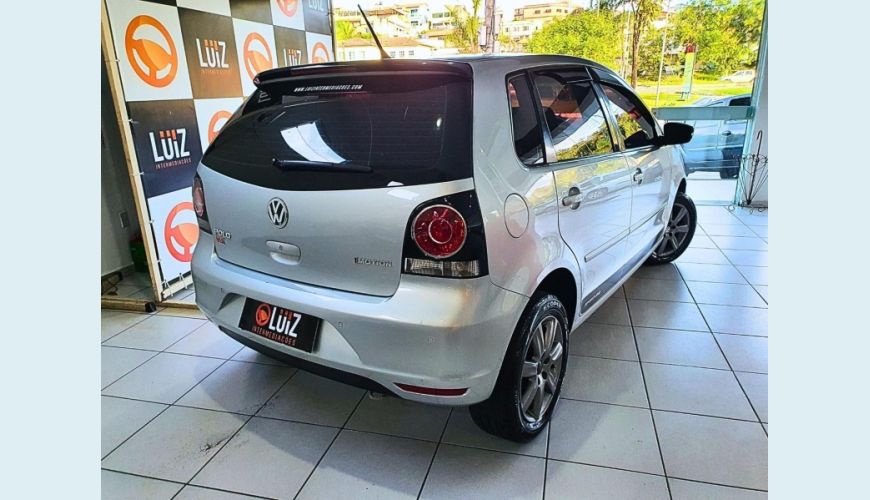 VOLKSWAGEN POLO 1.6 SPORTLINE - PRATA - 2013 Foto 3 (Grande)