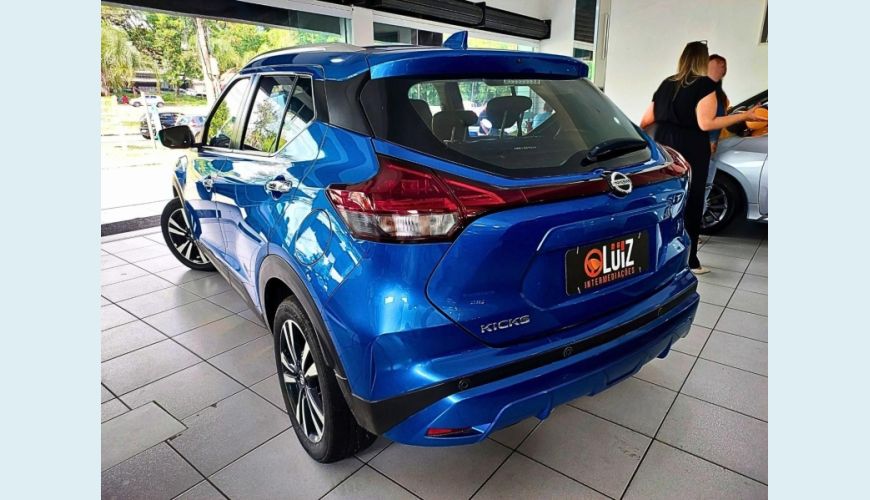NISSAN KICKS EXCLUSIVE CVT - AZUL - 2022 Foto 3 (Grande)
