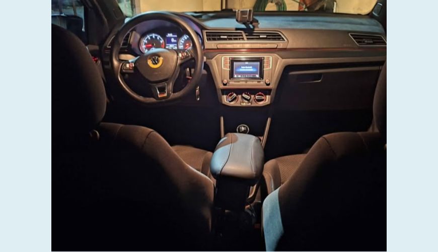 VOLKSWAGEN GOL 1.0 12V MPI TOTALFLEX TRACK 4P MANUAL - CINZA - 2017 Foto 3 (Grande)