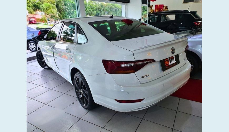 VOLKSWAGEN JETTA CL AF - BRANCO - 2018 Foto 3 (Grande)