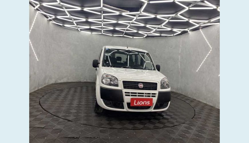 FIAT DOBLO ESSENCE 1.8 16V FLEX - BRANCO - 2020 Foto 3 (Grande)