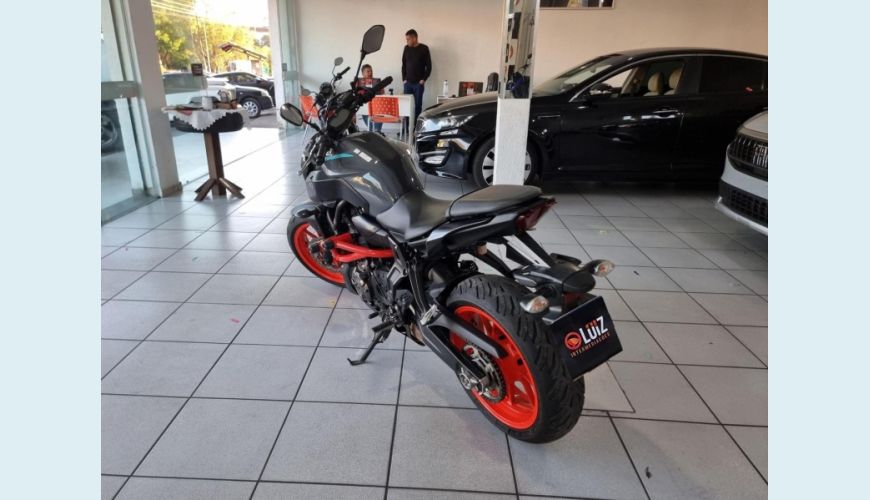 YAMAHA MT-07 ABS - CINZA - 2022 Foto 3 (Grande)