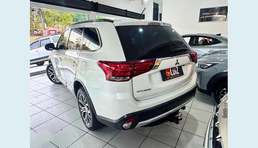 MITSUBISHI OUTLANDER 2.0 - BRANCO - 2016 Foto 3 (Grande)