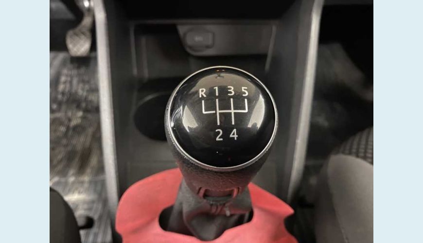 VOLKSWAGEN SAVEIRO ROBUST 1.6 MSI CS FLEX - PRATA - 2019 Foto 3 (Grande)