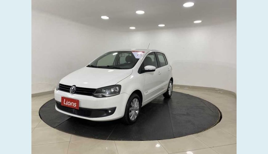 VOLKSWAGEN FOX 1.6 VHT FLEX - BRANCO - 2014 Foto 3 (Grande)