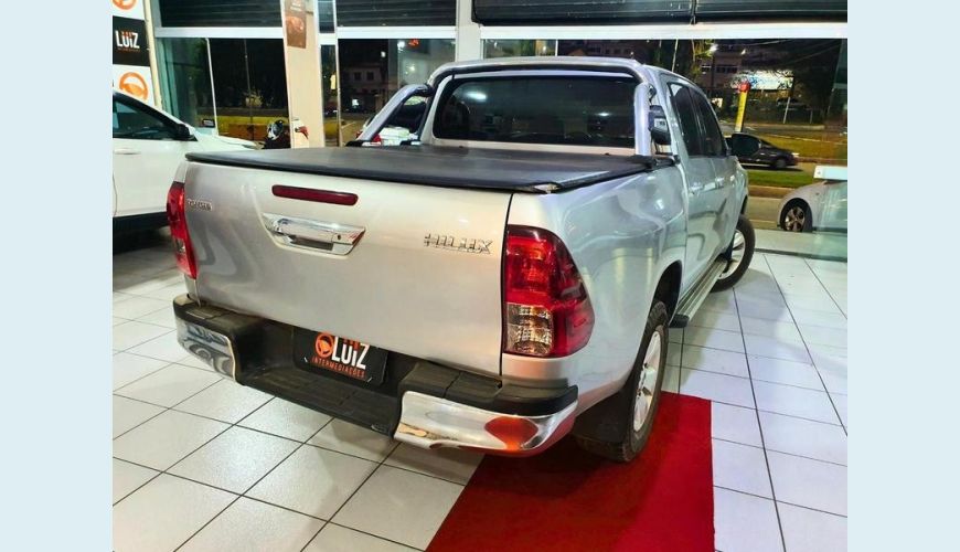 TOYOTA HILUX 2.7 CD SR 4X2 FLEX - PRATA - 2018 Foto 3 (Grande)