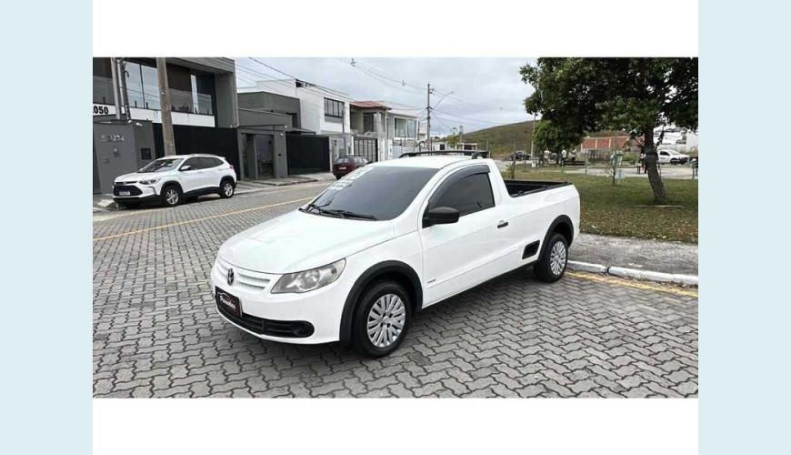 VOLKSWAGEN SAVEIRO 1.6 FLEX - BRANCO - 2013 Foto 3 (Grande)