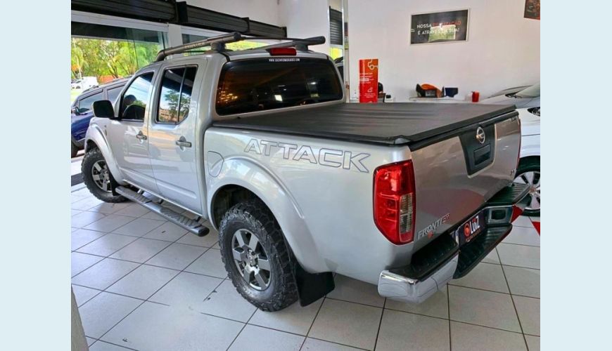 NISSAN FRONTIER SVATK4XA - PRATA - 2013 Foto 3 (Grande)