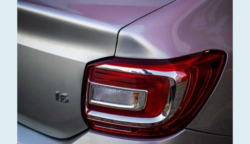 RENAULT LOGAN EXPRESSION 1.6 16V SCE (FLEX) - PRATA - 2018 Foto 3 (Grande)