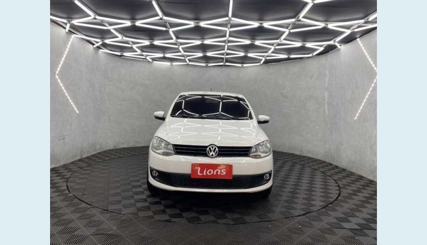 VOLKSWAGEN FOX VHT 1.6 FLEX MANUAL 4P - BRANCO - 2014 Foto 3 (Grande)