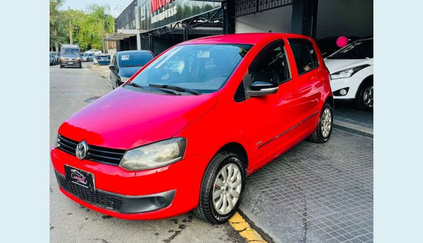 VOLKSWAGEN FOX 1.0 MI FLEX 8V MANUAL 4P - VERMELHO - 2011 Foto 3 (Grande)