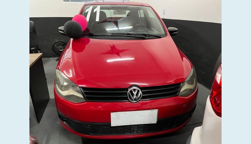VOLKSWAGEN FOX 1.0 FLEX MANUAL 4P - VERMELHO - 2011 Foto 3 (Grande)