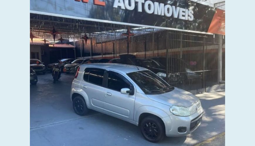 FIAT UNO VIVACE CELEB. 1.0 EVO 8V FLEX MANUAL 4P - PRATA - 2014 Foto 3 (Grande)