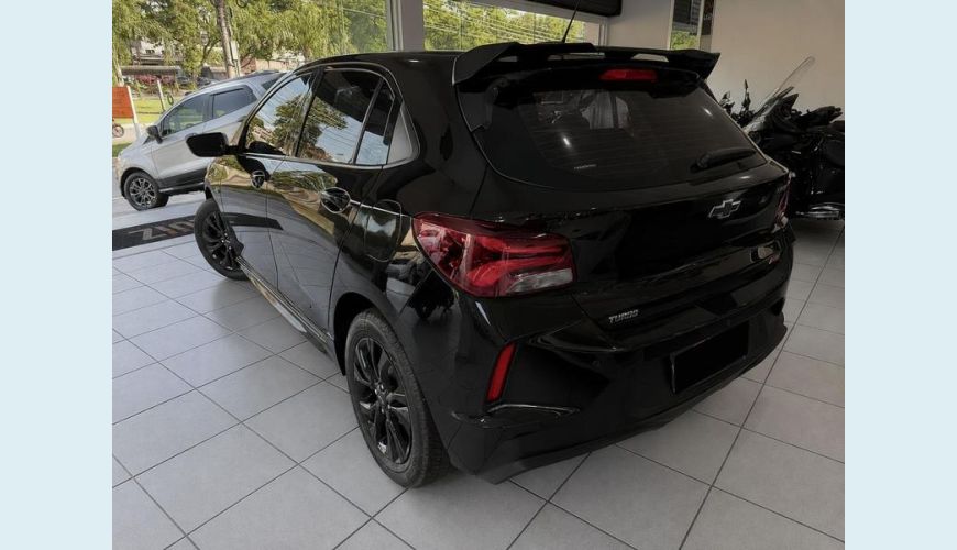 CHEVROLET ONIX HATCH RS 1.0 TURBO FLEX MANUAL 4P - PRETO - 2023 Foto 3 (Grande)