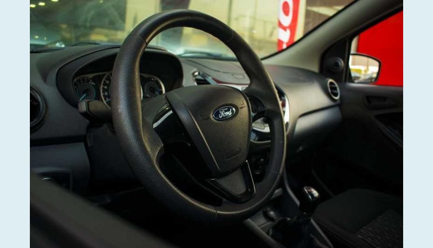 FORD KA SEDAN SE 1.0 FLEX MANUAL 4P - BRANCO - 2018 Foto 3 (Grande)