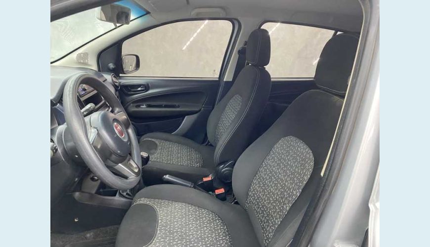 FIAT UNO ATTRACTIVE 1.0 FLEX MANUAL 4P - PRATA - 2021 Foto 3 (Grande)